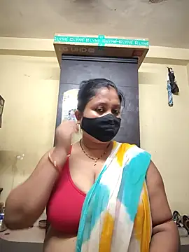 Snapshot of Curvy_Trisha chatting on 06/04/26, 03:29 Curvy Trisha online show from 06/04/26, 03:29