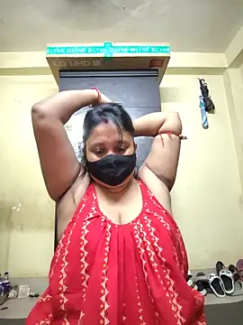 Snapshot of Curvy_Trisha chatting on 06/05/26, 03:40 Curvy Trisha online show from 06/05/26, 03:40