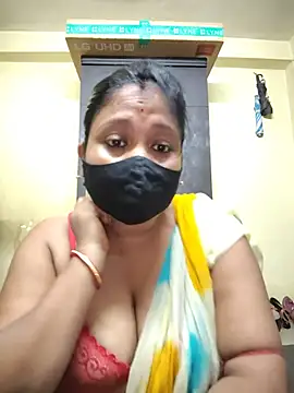Snapshot of Curvy_Trisha chatting on 06/11/26, 05:05 Curvy Trisha online show from 06/11/26, 05:05