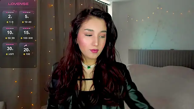 Snapshot of Anna_Elfii chatting on 04/07/26, 12:49 Anna Elfii online show from 04/07/26, 12:49