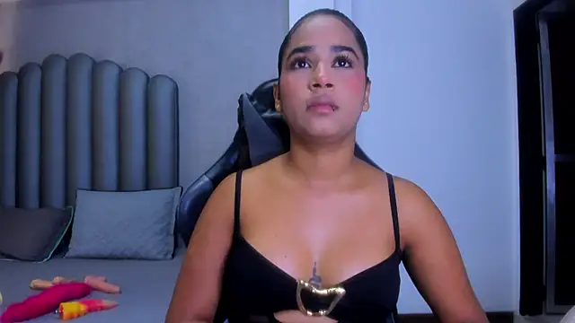 Snapshot of Shirleytaylor- chatting on 03/12/26, 11:49 Shirleytaylor- online show from 03/12/26, 11:49