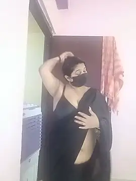 Aliya Hott online show from 05/17/26, 05:49
