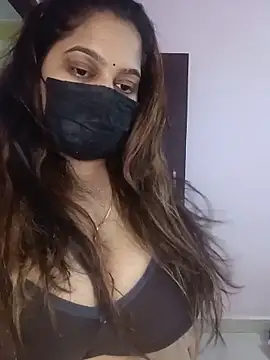 Aliya Hott online show from 05/23/26, 04:18