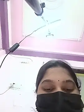 Aliya Hott online show from 06/15/26, 06:37