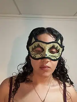 ineesdelreyy online show from 04/07/26, 08:20