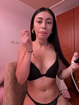 Snapshot of Bonny_Eva chatting on 04/17/26, 04:21 Bonny Eva online show from 04/17/26, 04:21