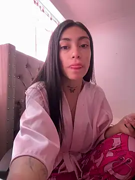 Snapshot of Bonny_Eva chatting on 05/17/26, 03:08 Bonny Eva online show from 05/17/26, 03:08