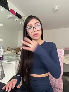 Snapshot of Bonny_Eva chatting on 06/08/26, 04:07 Bonny Eva online show from 06/08/26, 04:07