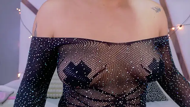 Snapshot of AnnieRouse__ chatting on 03/19/26, 11:47 AnnieRouse online show from 03/19/26, 11:47