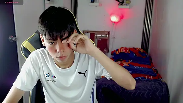 Snapshot of Liarr_ chatting on 05/06/26, 02:51 Liarr online show from 05/06/26, 02:51