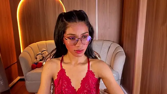 Snapshot of Alina_b_ chatting on 03/16/26, 08:13 Alina b online show from 03/16/26, 08:13