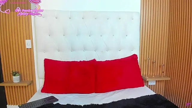 GreciaEvanss online show from 06/11/26, 03:32