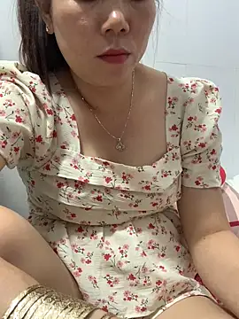 Snapshot of Baby-lovely69 chatting on 02/04/26, 01:28 Baby-lovely69 online show from 02/04/26, 01:28