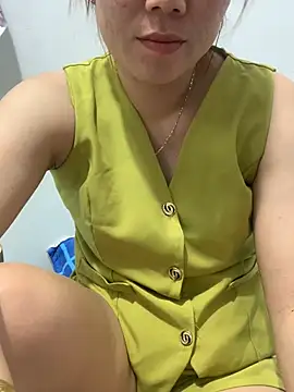 Snapshot of Baby-lovely69 chatting on 03/16/26, 11:03 Baby-lovely69 online show from 03/16/26, 11:03