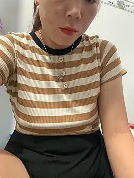 Snapshot of Baby-lovely69 chatting on 03/27/26, 11:48 Baby-lovely69 online show from 03/27/26, 11:48