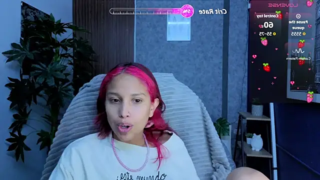 Snapshot of saphire_ chatting on 04/23/26, 02:30 saphire online show from 04/23/26, 02:30
