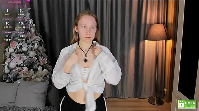 Snapshot of Cutie_Ellis chatting on 04/12/26, 04:23 Cutie Ellis online show from 04/12/26, 04:23