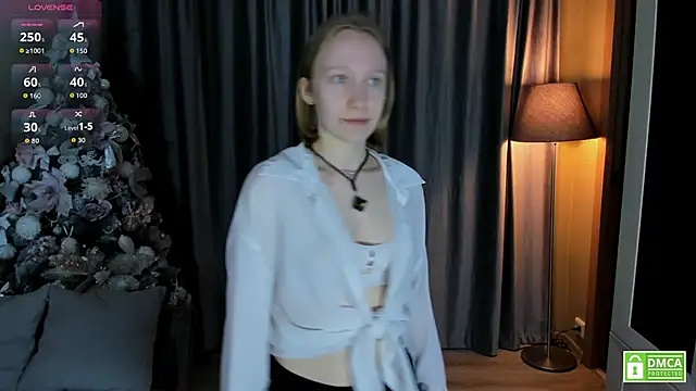 Snapshot of Cutie_Ellis chatting on 05/09/26, 04:45 Cutie Ellis online show from 05/09/26, 04:45