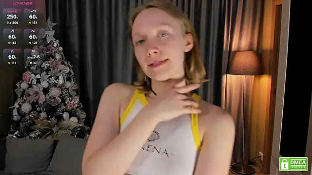 Snapshot of Cutie_Ellis chatting on 06/13/26, 04:27 Cutie Ellis online show from 06/13/26, 04:27