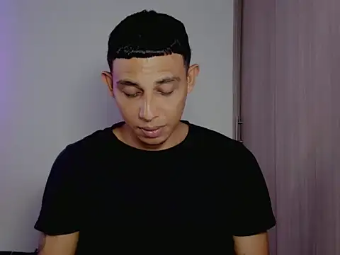 nilo2021 online show from 06/07/26, 12:48