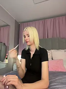 CrystalLili online show from 06/13/26, 03:26