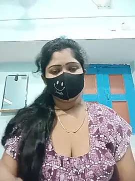 lovely dolly1 online show from 06/10/26, 02:01