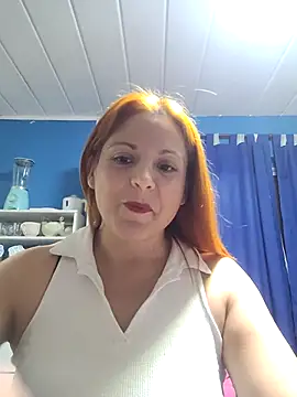 Snapshot of dullsecitalove25 chatting on 04/19/26, 12:11 dullsecitalove25 online show from 04/19/26, 12:11
