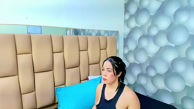melany roberts  online show from 07/21/26, 03:42