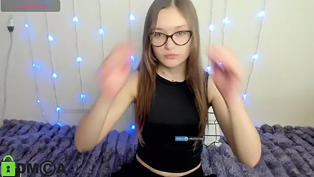 Snapshot of Elina_X chatting on 03/21/26, 08:30 Elina X online show from 03/21/26, 08:30