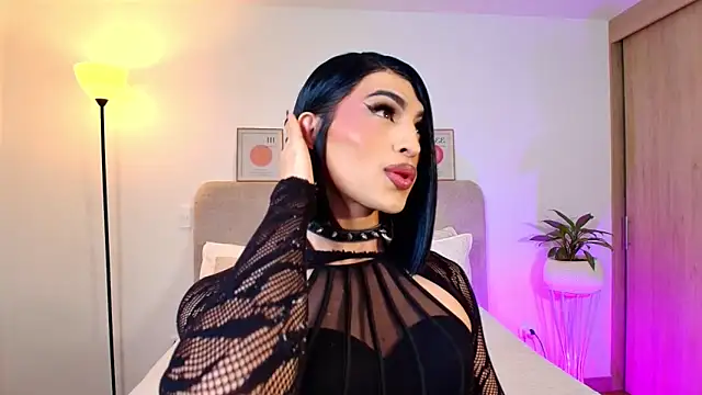 Snapshot of KarolPortellaa chatting on 04/26/26, 12:47 KarolPortellaa online show from 04/26/26, 12:47