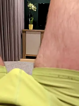 Snapshot of dd1736 chatting on 02/02/26, 04:55 dd1736 online show from 02/02/26, 04:55
