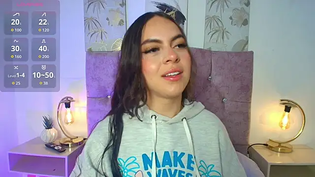 Annie bonnie  online show from 06/08/26, 11:43