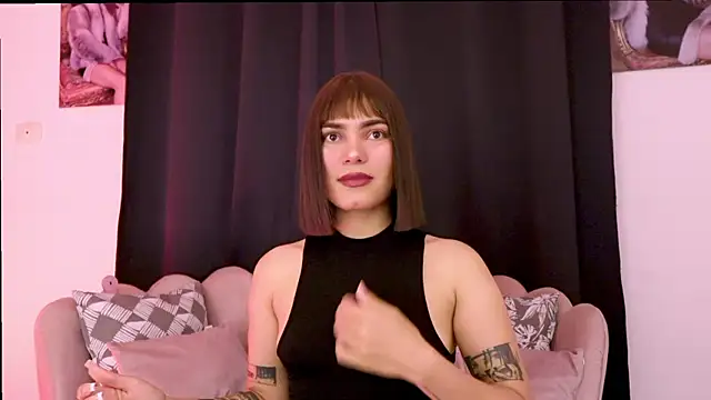 dakotacollins  online show from 06/11/26, 01:38