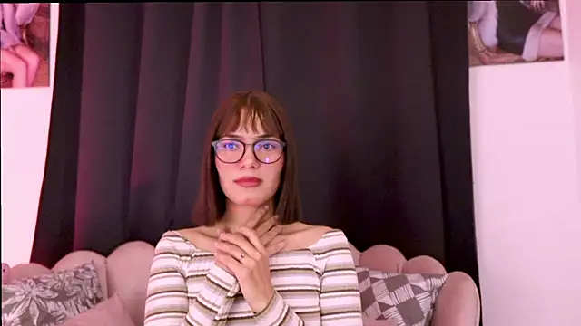 dakotacollins  online show from 06/27/26, 04:39