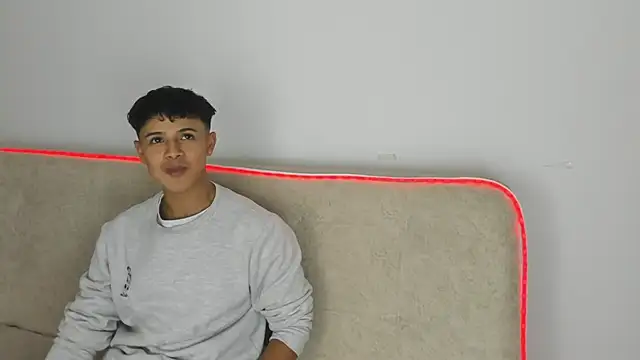 Snapshot of _Alex_Colton chatting on 05/14/26, 11:44 Alex Colton online show from 05/14/26, 11:44
