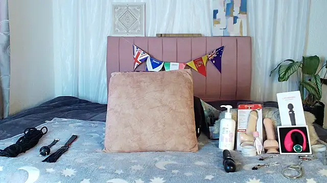Petite pepper online show from 07/14/26, 08:25