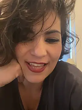 Snapshot of eva_luz chatting on 05/05/26, 04:48 eva luz online show from 05/05/26, 04:48