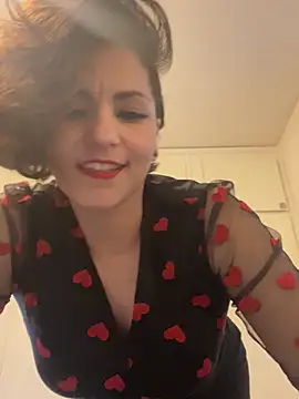 Snapshot of eva_luz chatting on 05/14/26, 05:09 eva luz online show from 05/14/26, 05:09