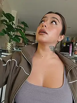 foxxy lover online show from 06/25/26, 04:00