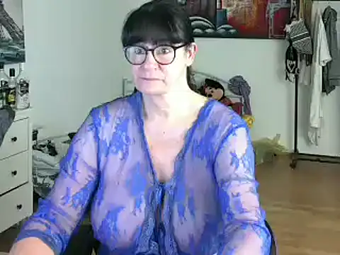 Sylly online show from 01/10/25, 08:07