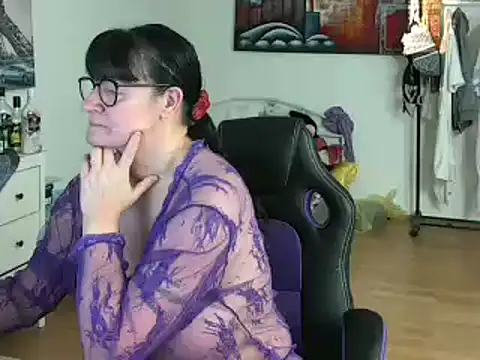 Sylly online show from 01/14/25, 07:59