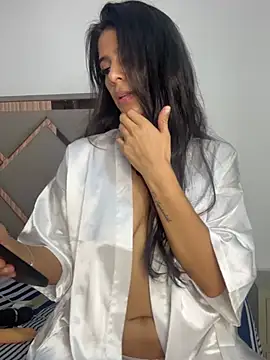Snapshot of EvaMiranda chatting on 05/09/26, 04:17 EvaMiranda online show from 05/09/26, 04:17