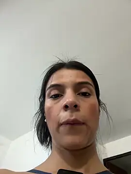 Snapshot of EvaMiranda chatting on 05/11/26, 11:24 EvaMiranda online show from 05/11/26, 11:24