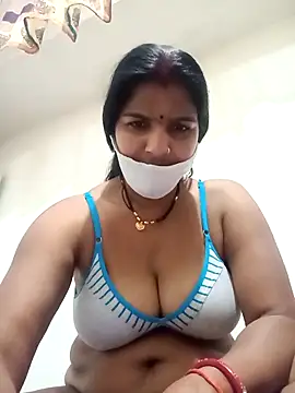 Snapshot of punamji_sexe chatting on 02/19/26, 04:47 punamji sexe online show from 02/19/26, 04:47
