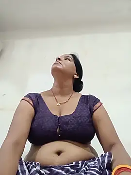 Snapshot of punamji_sexe chatting on 06/02/26, 10:17 punamji sexe online show from 06/02/26, 10:17
