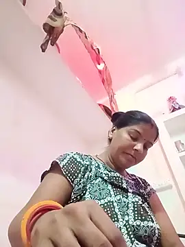 Snapshot of punamji_sexe chatting on 06/06/26, 01:54 punamji sexe online show from 06/06/26, 01:54