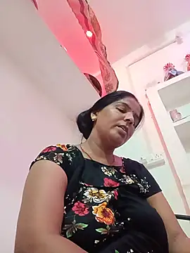 Snapshot of punamji_sexe chatting on 06/06/26, 02:11 punamji sexe online show from 06/06/26, 02:11