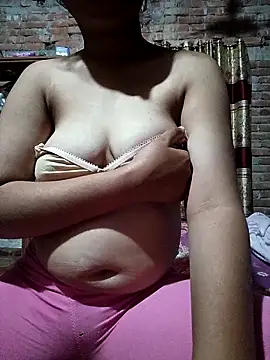 Snapshot of Sexy_--2 chatting on 03/10/26, 12:37 Sexy --2 online show from 03/10/26, 12:37