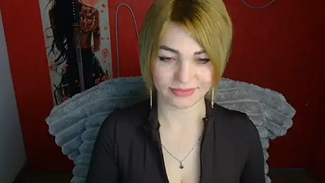 Snapshot of CuttieEmma chatting on 03/10/26, 06:40 CuttieEmma online show from 03/10/26, 06:40