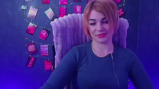 Snapshot of CuttieEmma chatting on 04/19/26, 11:53 CuttieEmma online show from 04/19/26, 11:53